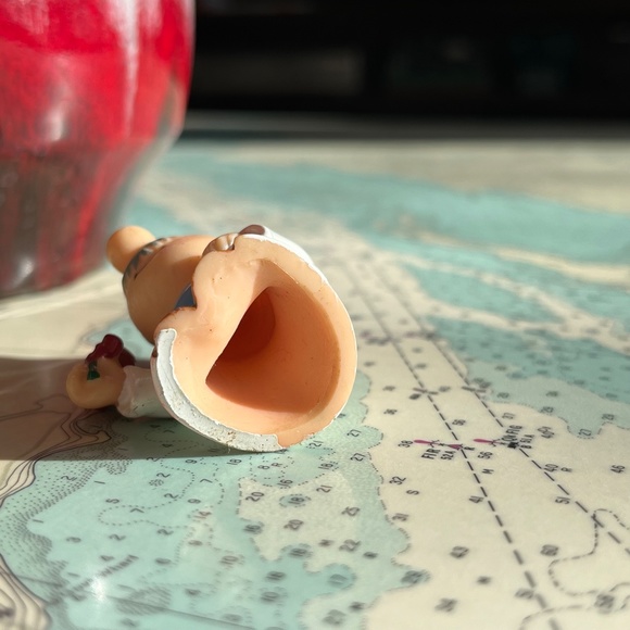 Vintage 1994 Tetley Tea Folk with Flower - Picture 5 of 5